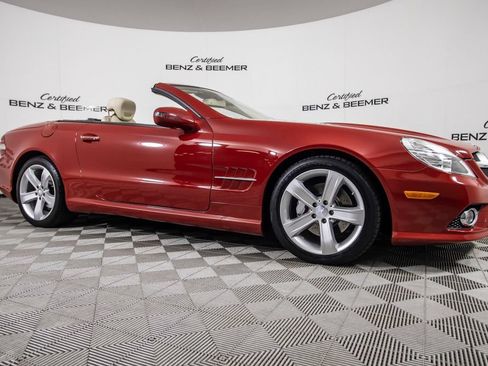 Used 2009 Mercedes-Benz SL 550 image 3