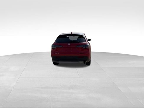 Used 2025 Honda HR-V Sport image 6