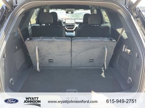 New 2026 Ford Explorer ST-Line w/ ST-Line Street Pack image 12