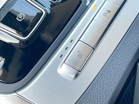 New 2026 Kia Carnival EX FWD image 20