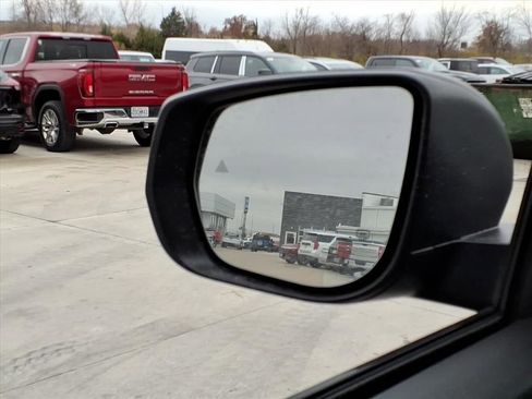 New 2025 Jeep Grand Cherokee Laredo X w/ Luxury Tech Group I image 21