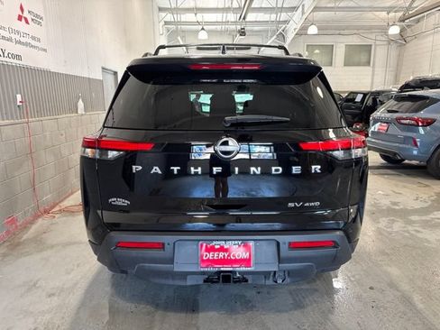 Certified 2024 Nissan Pathfinder SV w/ SV Premium Package AWD/4WD image 5