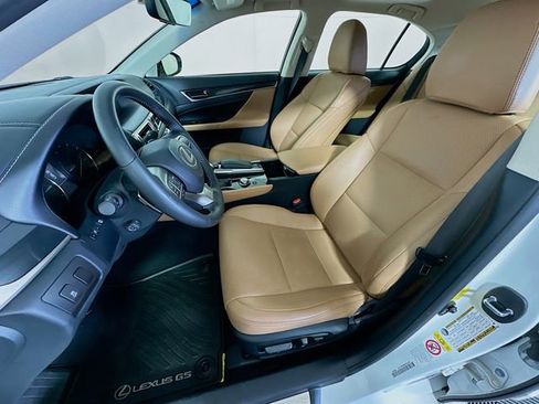 Used 2016 Lexus GS 200t image 12