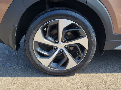 Used 2017 Hyundai Tucson Sport FWD image 5