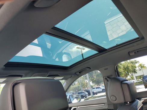 Used 2024 Audi Q3 2.0T Premium AWD/4WD image 15