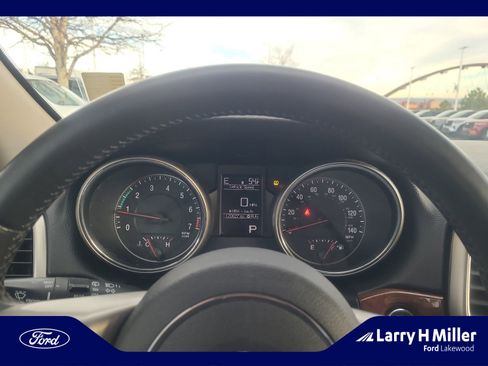 Used 2013 Jeep Grand Cherokee Limited w/ Trailer Tow Group image 10