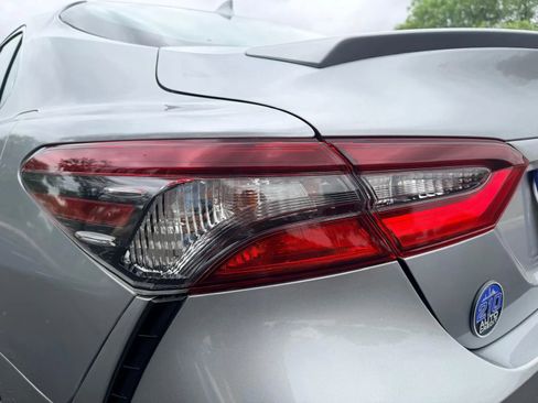 Used 2022 Toyota Camry SE FWD image 15