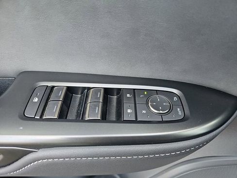 Used 2024 Lexus RZ 450e Premium image 19