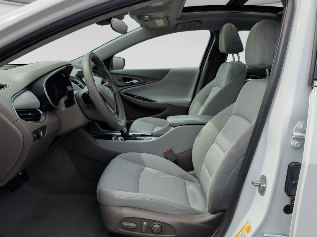 Used 2024 Chevrolet Malibu LT FWD image 16
