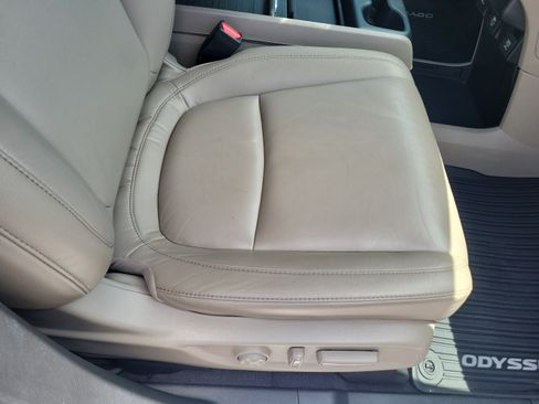 Used 2021 Honda Odyssey Touring image 19
