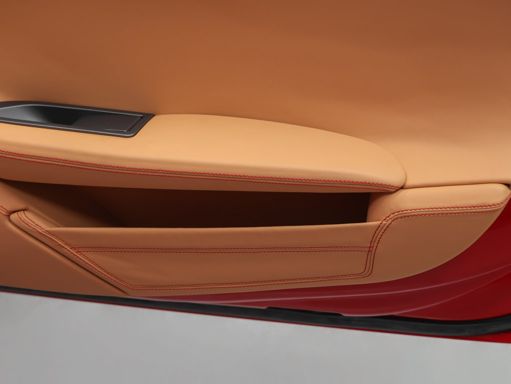 Certified 2013 Ferrari 458 Italia Coupe RWD image 26