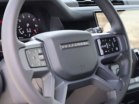 New 2026 Land Rover Defender 130 X-Dynamic SE AWD/4WD image 19