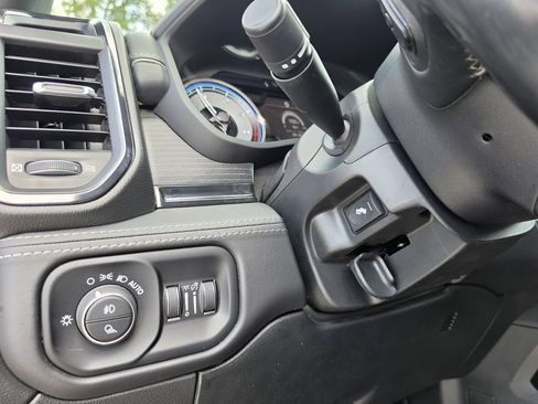 Used 2022 RAM 2500 Limited w/ Night Edition AWD/4WD image 21