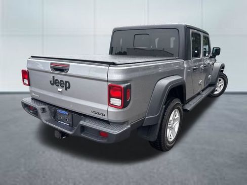 Used 2021 Jeep Gladiator Sport w/ Trailer Tow Package AWD/4WD image 4