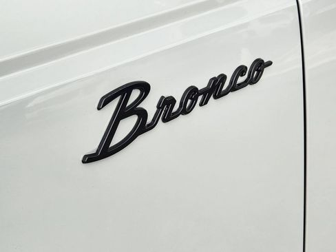 Used 2024 Ford Bronco Badlands AWD/4WD image 11