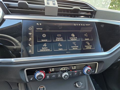 New 2025 Audi Q3 2.0T Premium Plus image 22