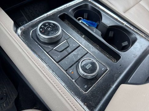 Used 2022 Ford Expedition Max XLT AWD/4WD image 37