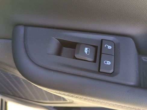 New 2025 Jeep Grand Cherokee L Altitude image 36