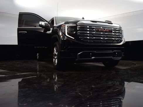 Used 2022 GMC Sierra 1500 Denali w/ Technology Package image 36