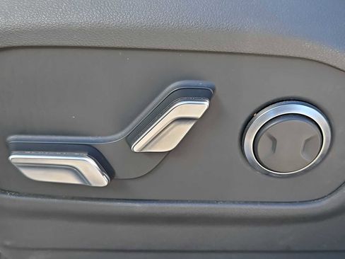 Used 2024 Hyundai Santa Fe SEL image 17