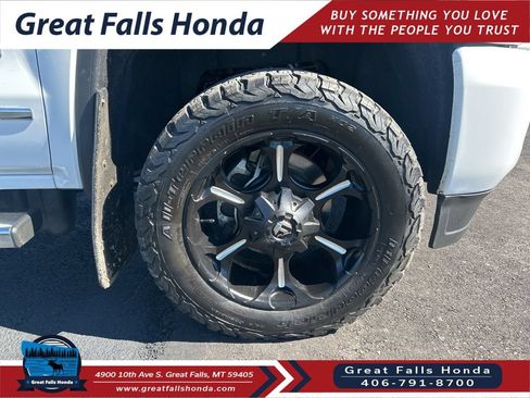 Used 2016 GMC Sierra 2500 Denali w/ Driver Alert Package AWD/4WD image 31