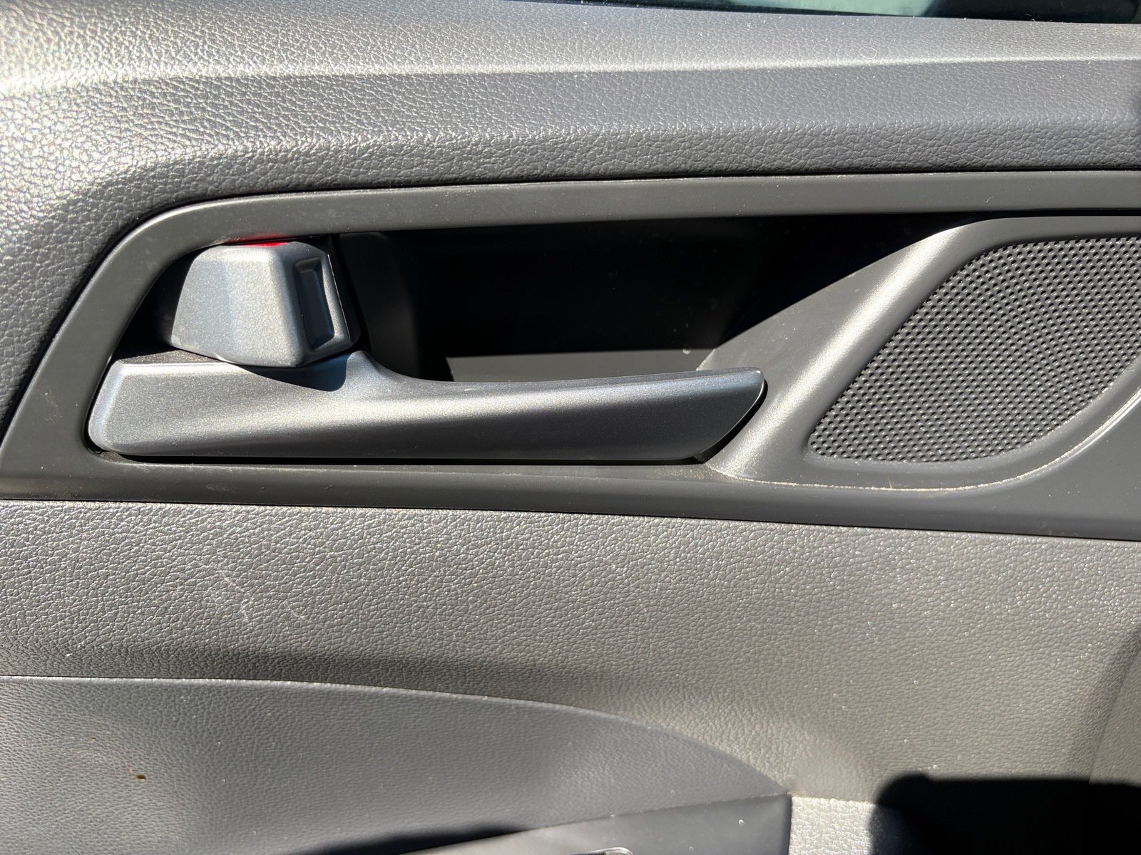 Used 2016 Hyundai Tucson Limited w/ Option Group 03 FWD image 18