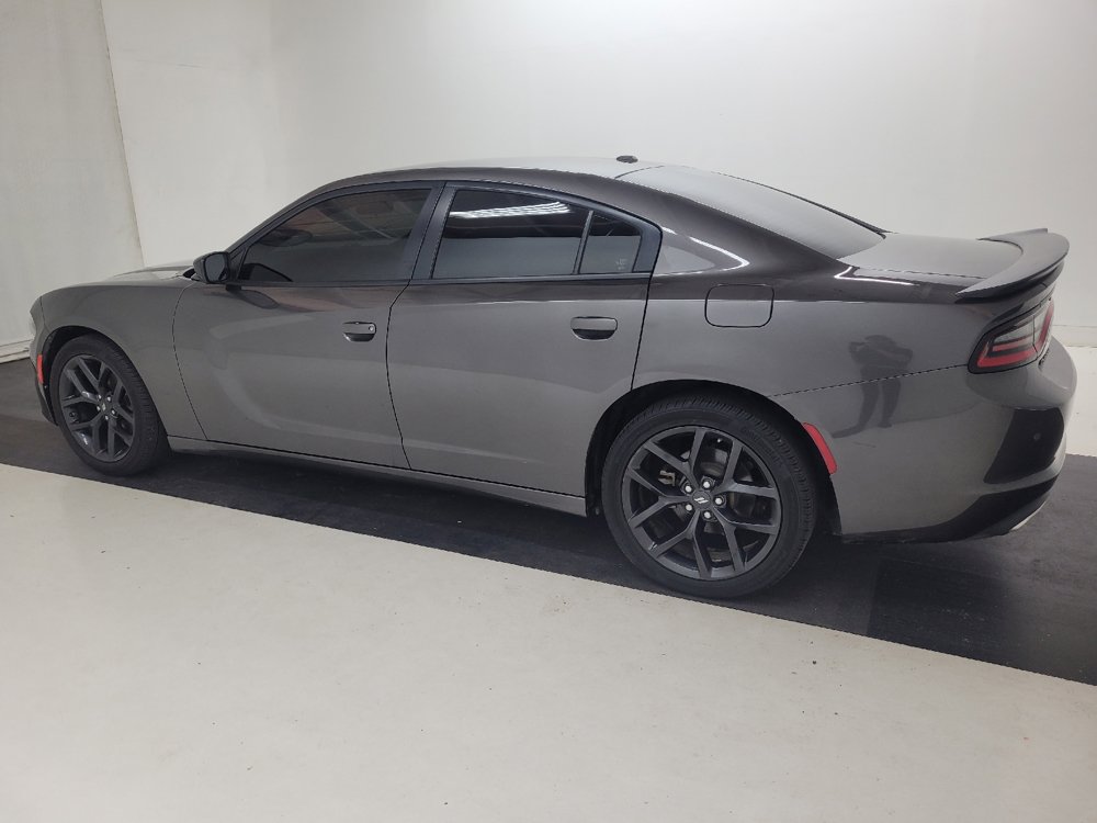 Used 2022 Dodge Charger SXT w/ Blacktop Package RWD image 3