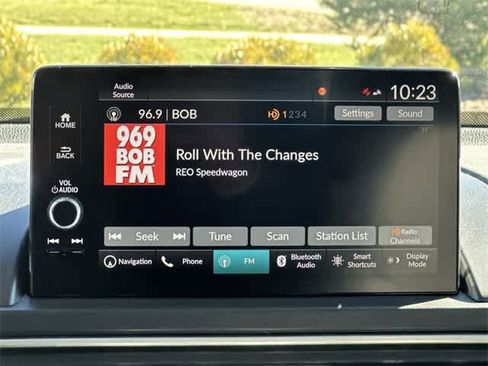 Used 2023 Honda Pilot Touring image 12