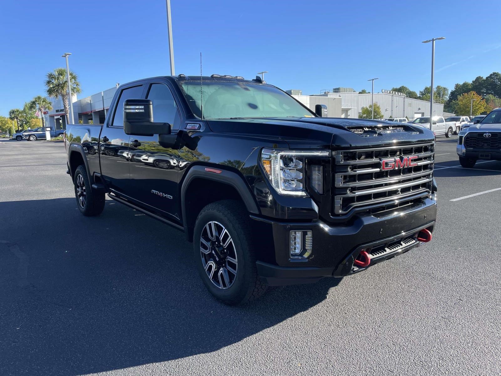 Used 2023 GMC Sierra 2500 AT4 w/ AT4 Preferred Package AWD/4WD image 7