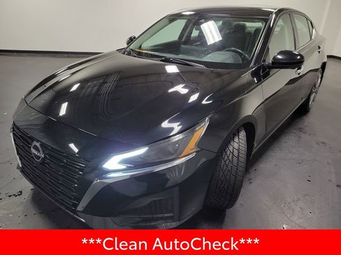 Used 2023 Nissan Altima 2.5 SL AWD/4WD image 4
