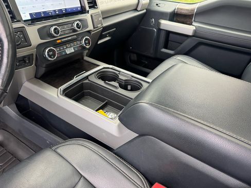 Used 2022 Ford F250 Lariat w/ Lariat Ultimate Package image 20