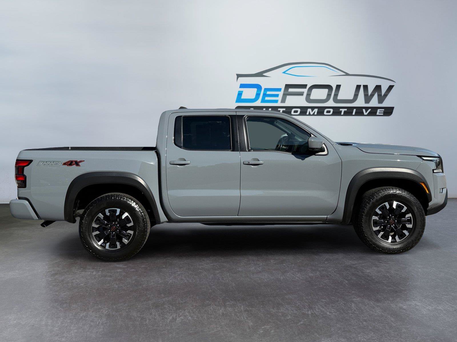 Used 2023 Nissan Frontier PRO-4X w/ Pro Convenience Package AWD/4WD image 2