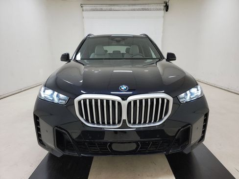 Used 2025 BMW X5 xDrive50e w/ M Sport Package image 2