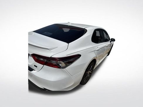 Used 2023 Toyota Camry SE FWD image 6