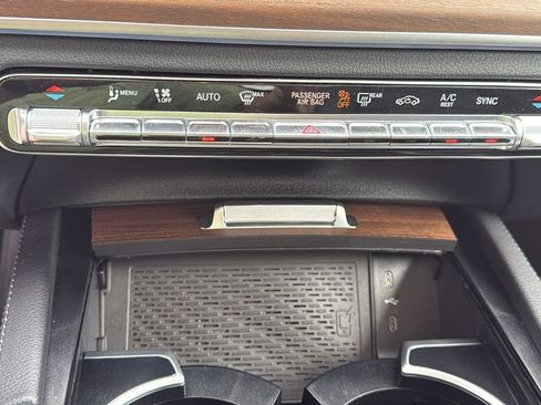 Certified 2025 Mercedes-Benz GLE 350 4MATIC image 35