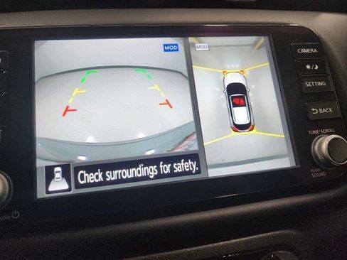 Used 2024 Nissan Kicks SR FWD image 3