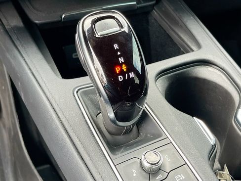 Used 2025 Cadillac XT4 Sport w/ Cold Weather Package FWD image 17
