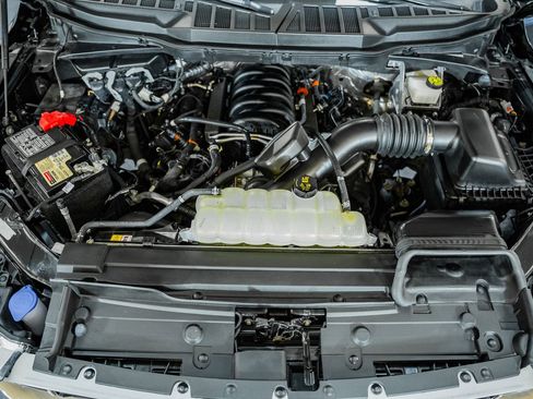 Certified 2022 Ford F150 Lariat w/ Equipment Group 502A High image 22