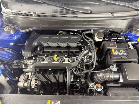 Used 2025 Hyundai Venue SEL FWD image 30