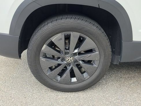 Used 2024 Volkswagen Taos S FWD image 5