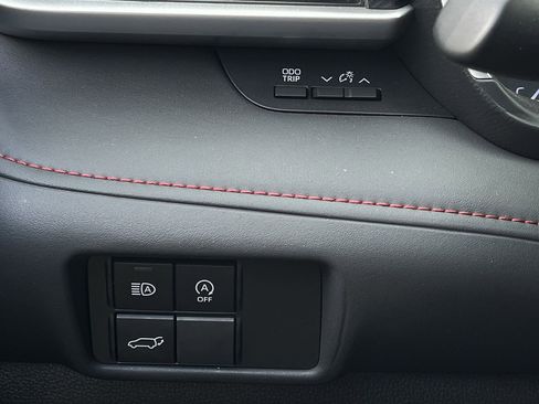 Used 2024 Toyota Highlander XSE FWD image 20