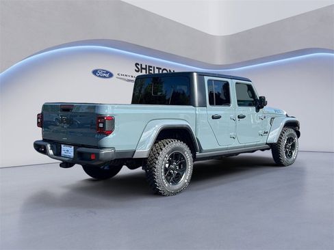 New 2025 Jeep Gladiator Willys image 5