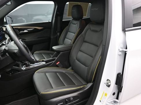 Used 2024 Chevrolet TrailBlazer ACTIV w/ Convenience Package FWD image 10