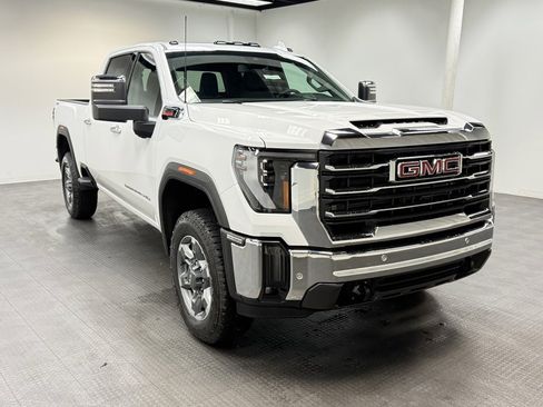 New 2026 GMC Sierra 2500 SLT image 8