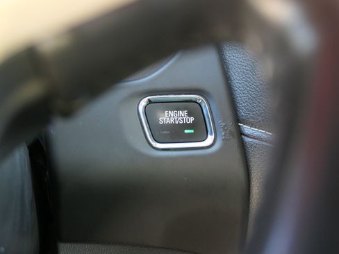 Used 2018 GMC Acadia Denali w/ Technology Package AWD/4WD image 17