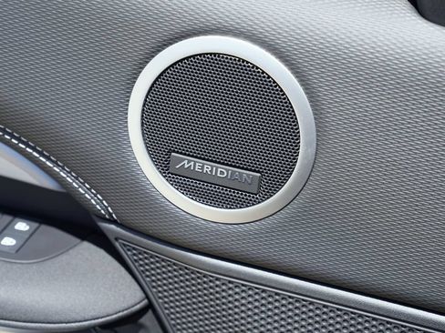 New 2026 Land Rover Discovery Dynamic SE AWD/4WD image 11
