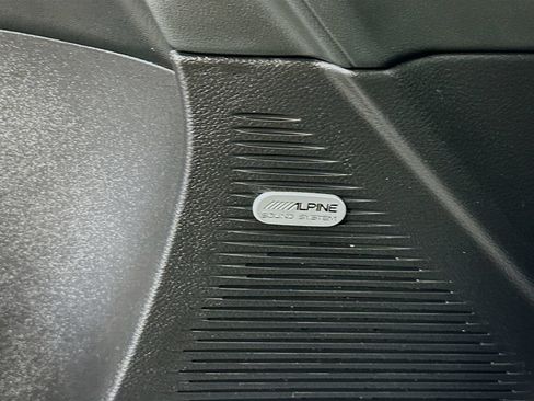 Used 2022 Dodge Challenger R/T Scat Pack w/ Plus Package RWD image 18
