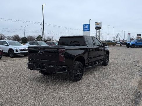 Used 2025 Chevrolet Silverado 1500 LT Trail Boss w/ Convenience Package II image 17