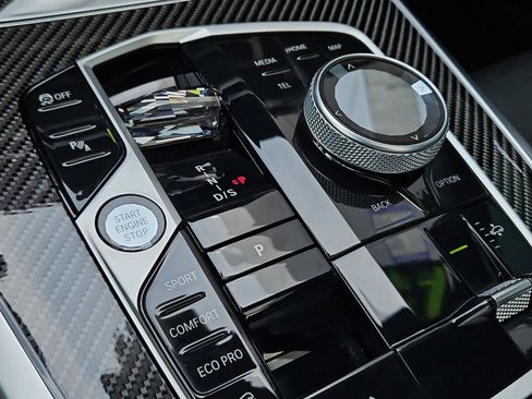 Used 2023 BMW X7 M60i w/ Executive Package image 16