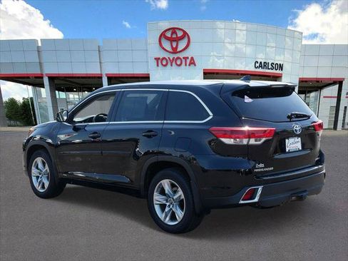 Certified 2017 Toyota Highlander Limited w/ Carpet Mat Package AWD/4WD image 6